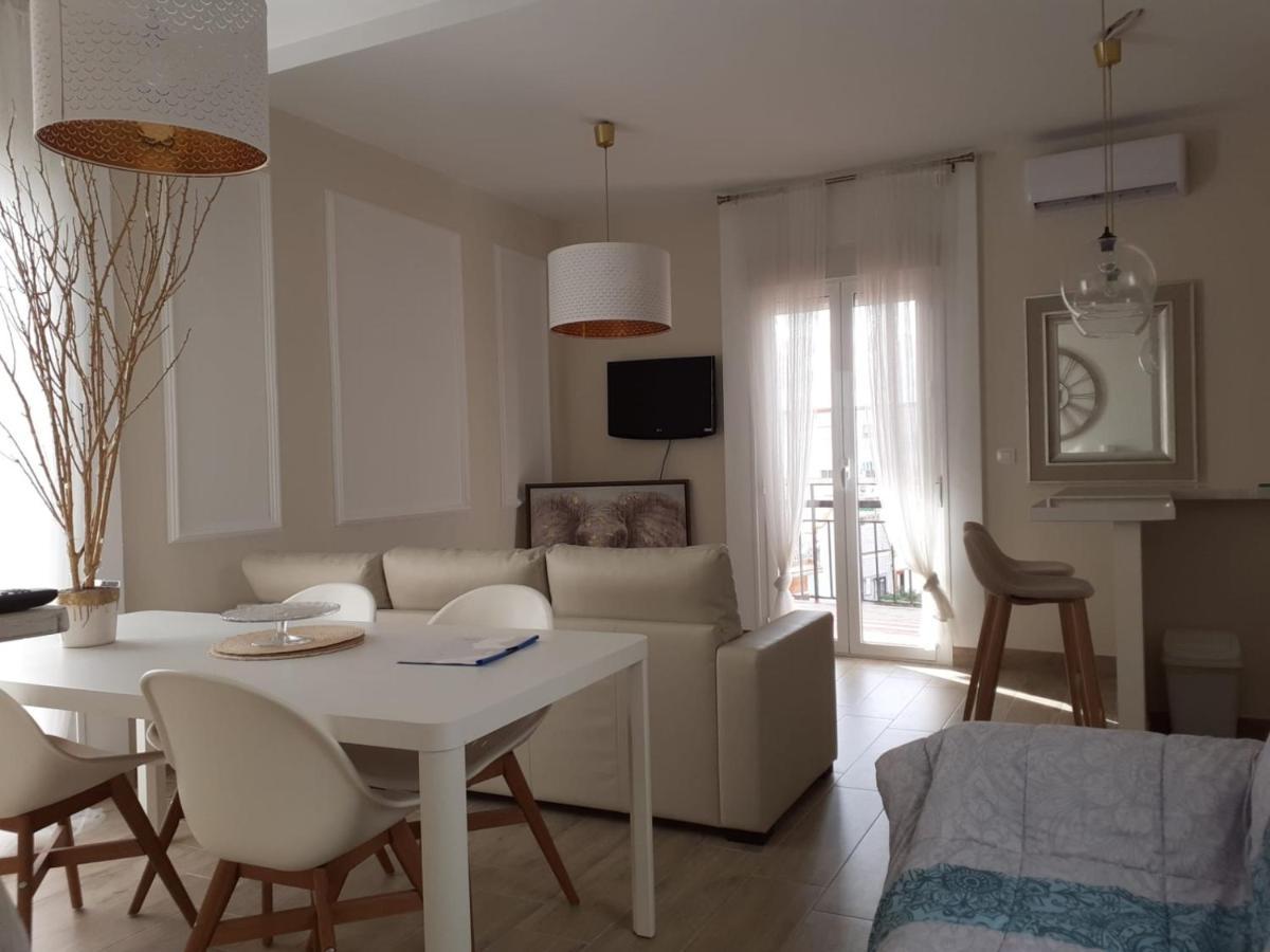 Апартаменты La Casa De Leon Xiii.Terraza Privada. Parejas Севилья Экстерьер фото